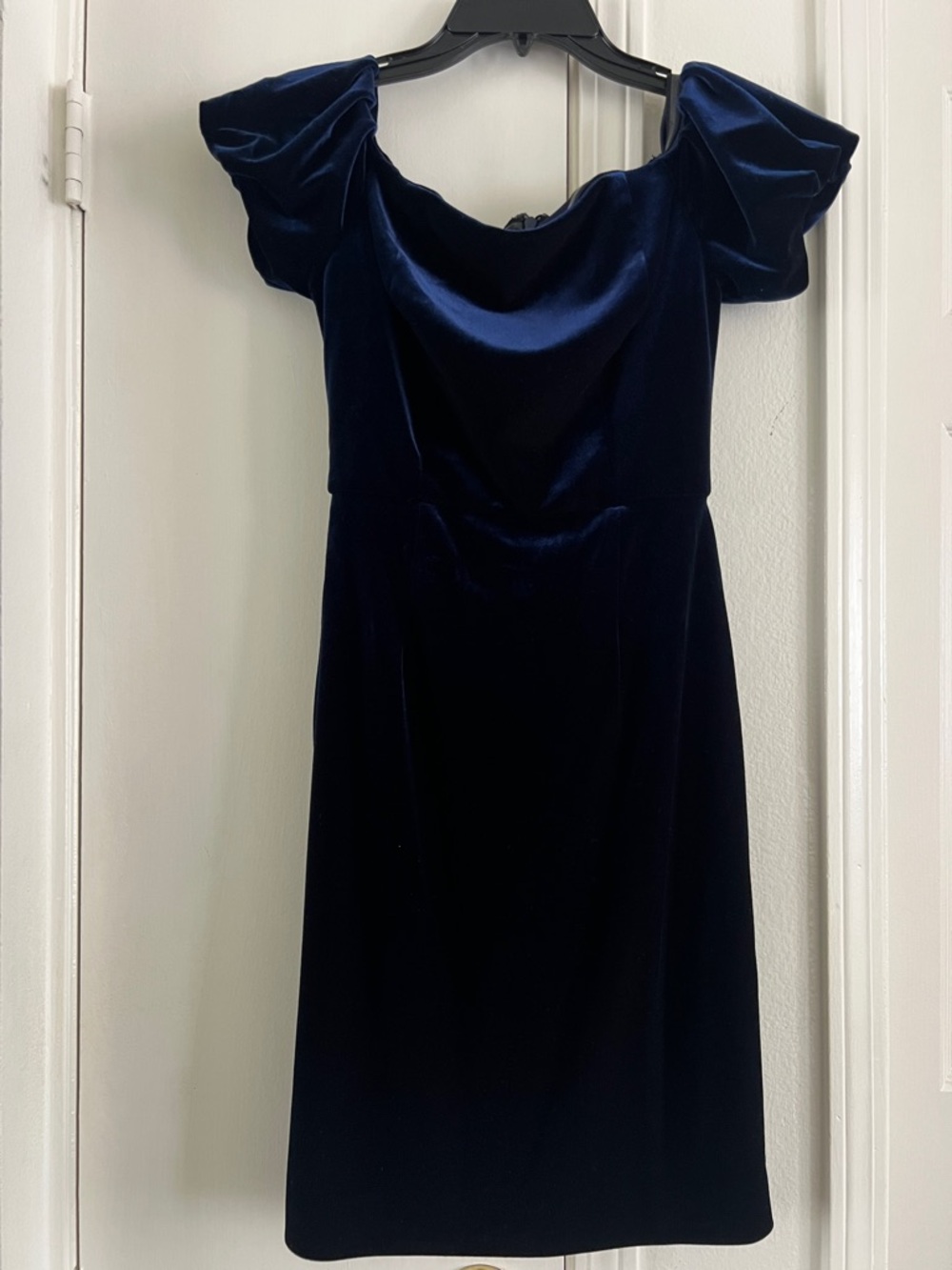Elegant Navy Velvet Puff-Sleeve Mini Dress